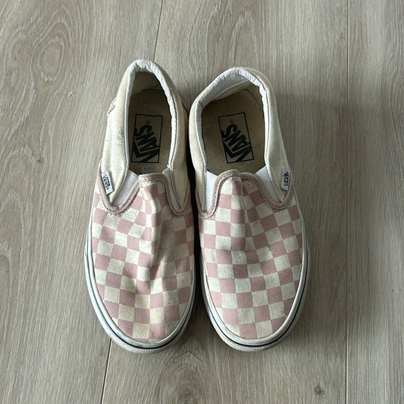 🌸VANS Pink checkered slip-ons - Picture 2 of 3